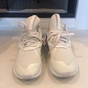 adidas Shoes - Adidas white sneakers adidas Shoes - Adidas white sneakers